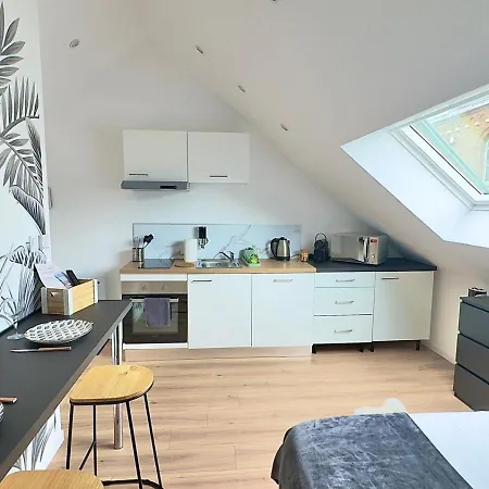 Apartmán Happynest - 5 Min Center Station - Wifi